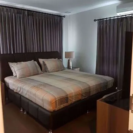 Rent this 3 bed apartment on Ban Khlong Bang Bua in Soi Ratwinit Bangkaew, Laddarom Bangna Km.7