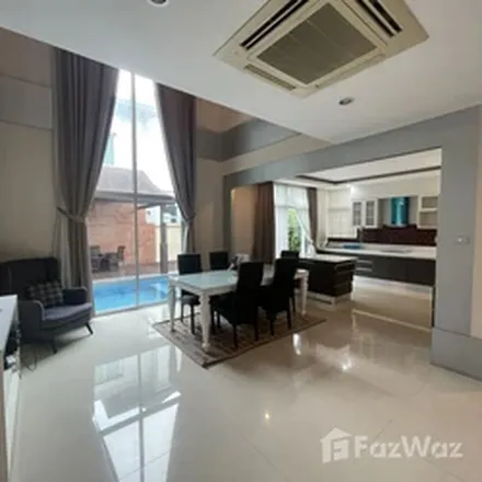 Rent this 4 bed apartment on 400/20 หมู่6 in Magasiri North Pattaya, Chon Buri Province 20150
