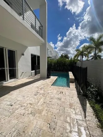 Image 5 - 10324 Northwest 68th Terrace, Doral, FL 33178, USA - House for sale