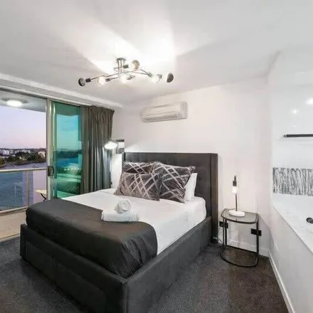 Rent this 3 bed apartment on Brisbane City in Queensland, Australia