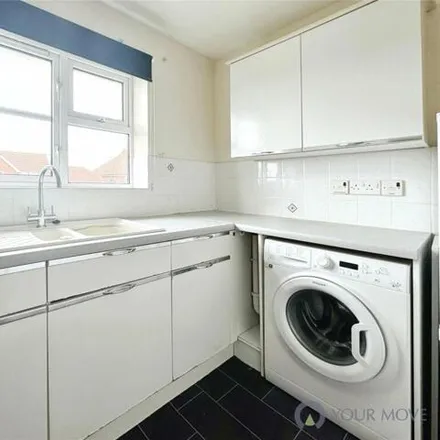 Image 6 - Falmouth Close, Eastbourne, BN23 5RN, United Kingdom - Apartment for sale
