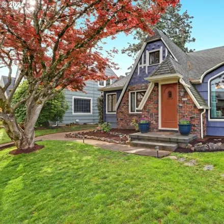 Buy this 5 bed house on 2032 Northeast Mason Street in Portland, OR 97211
