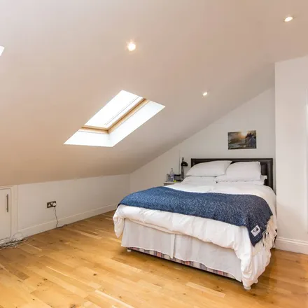 Rent this 3 bed apartment on 190 Ashmore Road in Kensal Town, London