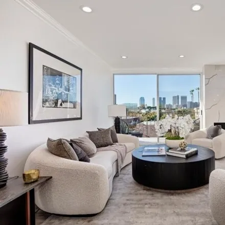 Image 3 - 476 South Maple Drive, Beverly Hills, CA 90212, USA - Condo for rent