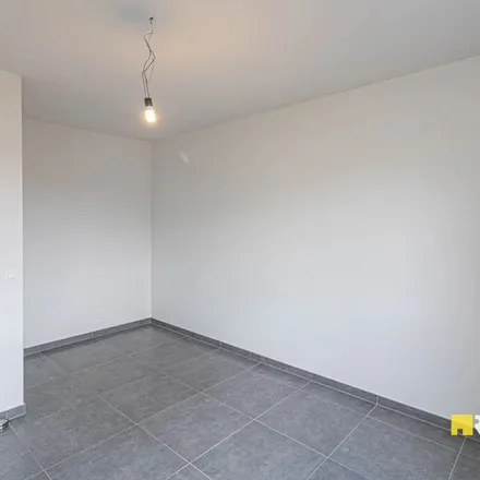 Rent this 2 bed apartment on Von Plothoplein 1A in 8770 Ingelmunster, Belgium
