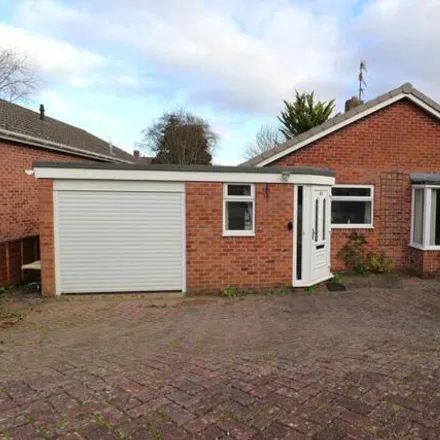 Buy this 3 bed house on Priorsfield in Marlborough, SN8 4AQ