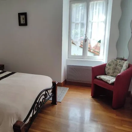 Rent this 3 bed house on 24360 Saint-Barthélemy-de-Bussière