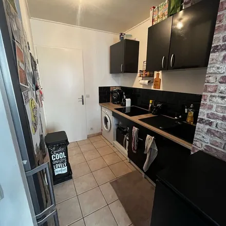 Rent this 2 bed apartment on Informations Massy in Rue de la Division Leclerc, 91300 Massy