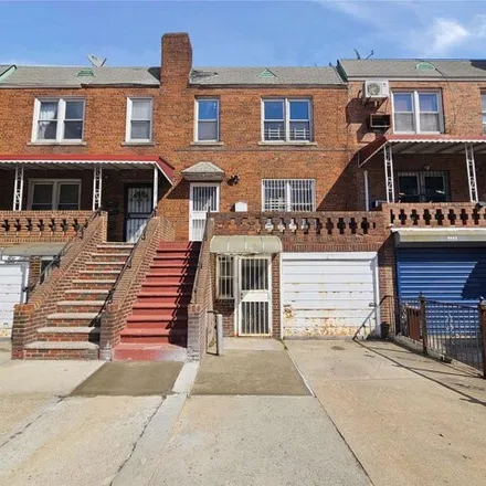 Buy this 6 bed house on 60-47 Woodhaven Boulevard in New York, NY 11373