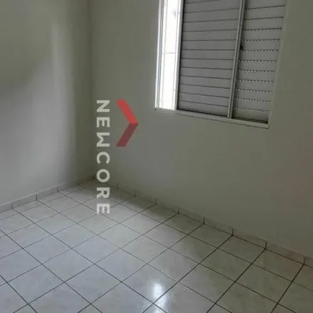 Buy this 2 bed apartment on Rua Orozimbo Ribeiro in Segismundo Pereira, Uberlândia - MG
