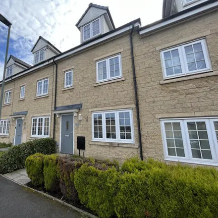 Image 1 - Fitzgerald Drive, Darwen, BB3 3FH, United Kingdom - Townhouse for sale