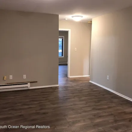 Image 6 - unnamed road, Whittier Oaks, Manalapan Township, NJ, USA - Apartment for rent