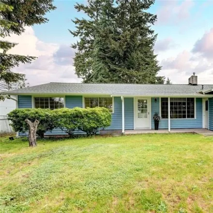 Buy this 3 bed house on 31230 9th Avenue South in Federal Way, WA 98003