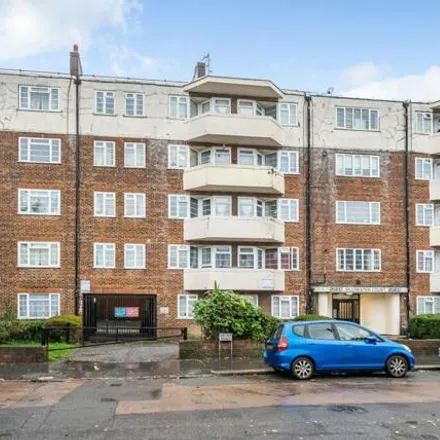 Buy this 3 bed apartment on Lidl in Grove Road, London