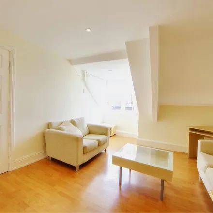 Image 3 - Grosvenor Place, Newcastle upon Tyne, NE2 2RD, United Kingdom - Apartment for rent