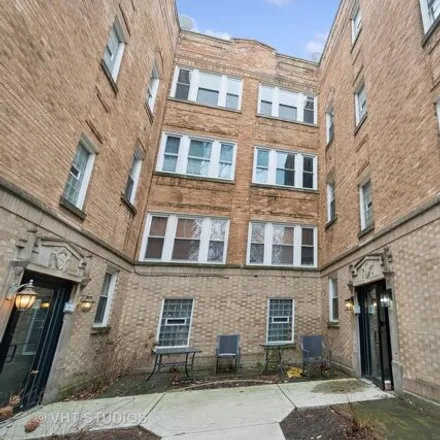 Image 1 - 3709 West Altgeld Street, Chicago, IL 60647, USA - House for sale