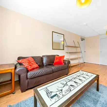 Image 9 - 25 St Mungo Avenue, Glasgow, G4 0PL, United Kingdom - Apartment for rent