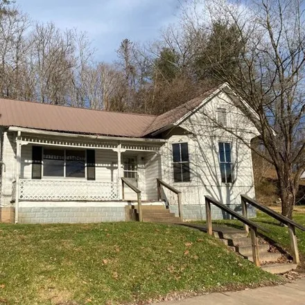 Image 5 - Lewis County Christian School, North River Avenue, Smith Village, Weston, WV 26452, USA - House for sale