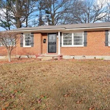 Buy this 3 bed house on 1744 Dearing Road in Memphis, TN 38117