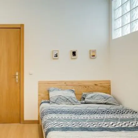 Image 2 - Rua Morais Soares - Room for rent