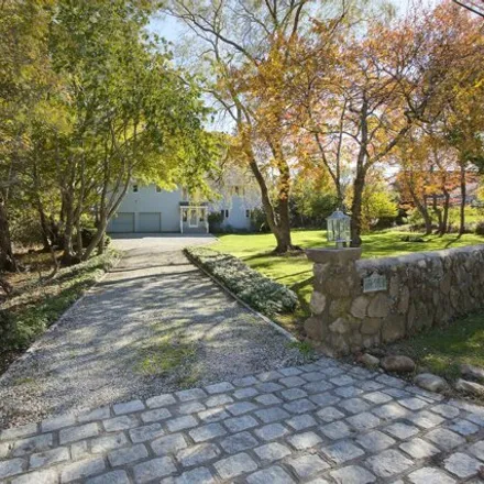 Buy this 3 bed house on 126 Fairview Avenue in Montauk, East Hampton