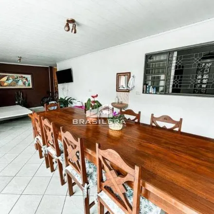 Buy this 3 bed house on Rua Padre Cícero Romão Batista in Setor Urias Magalhães, Goiânia - GO