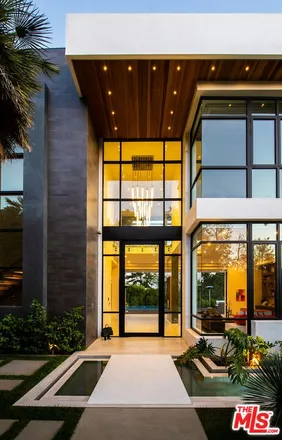 Image 1 - 1672 Clear View Drive, Beverly Hills, CA 90210, USA - House for sale