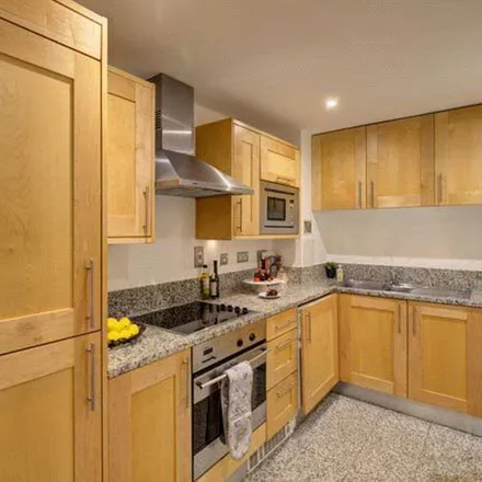 Rent this 2 bed apartment on Sussex Gardens in London, NW1 5RE