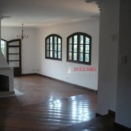 Buy this 5 bed house on quadra SENAI in Rua Máximo Gonçalves, Maia