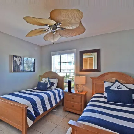 Image 4 - Holmes Beach, FL - House for rent