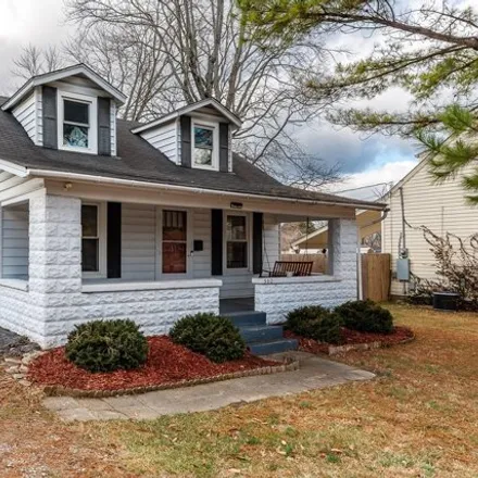 Buy this studio house on 502 Washburn Avenue in Lyndon, KY 40222
