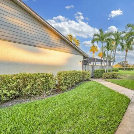 Buy this 2 bed condo on 1363 Peppertree Trail in Glidden Park, Fort Pierce