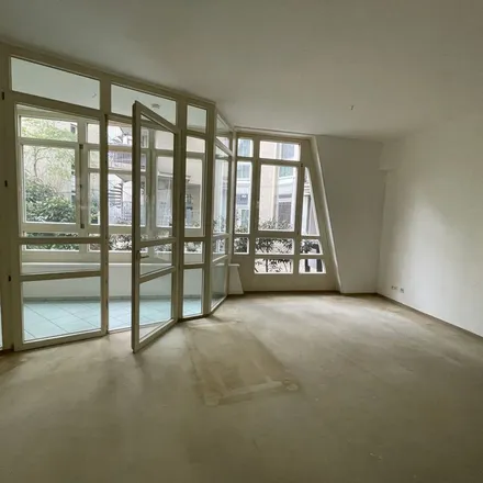 Rent this 2 bed apartment on Merles Pfotentreff in Am Steinberg 16, 13086 Berlin