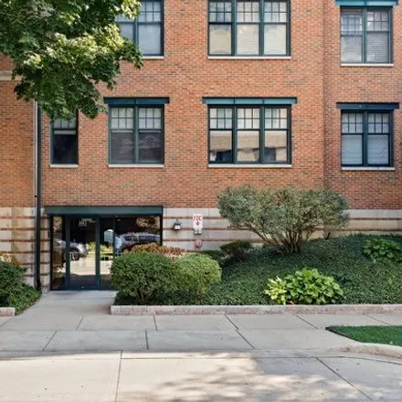 Image 2 - 140 Lake Street, Oak Park, IL 60153, USA - House for sale