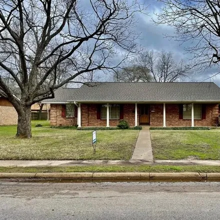 Buy this 4 bed house on Dixie Drive in Crockett, TX 75835