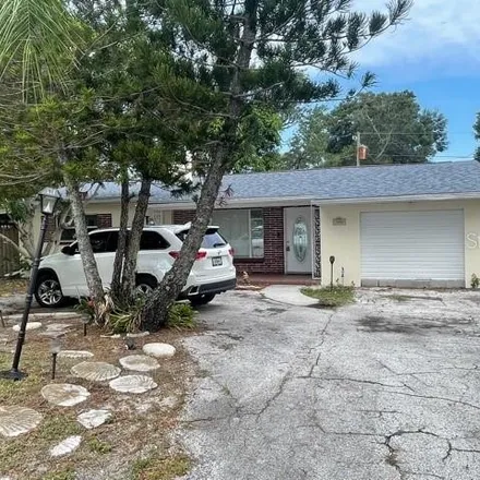 Rent this 3 bed house on 1606 Levern Street in Clearwater, FL 33755