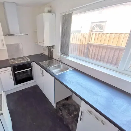 Rent this 2 bed townhouse on 121 Bulwell Lane in Bulwell, NG6 0BW