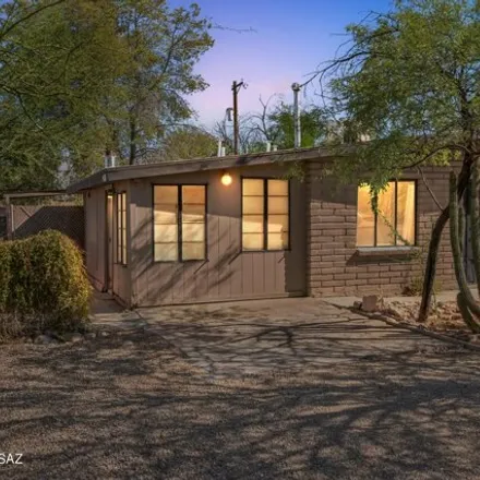 Buy this 3 bed house on 3773 East Hampton Street in Tucson, AZ 85716