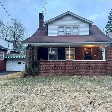 Buy this 3 bed house on 514 Parkcliff Avenue in Fosterville, Youngstown