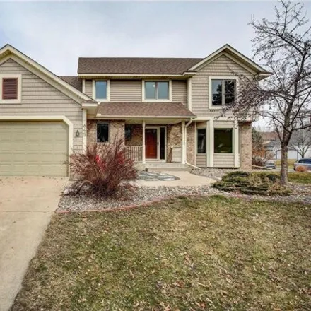 Buy this 5 bed house on 645 Oakwood Drive in Shoreview, MN 55126