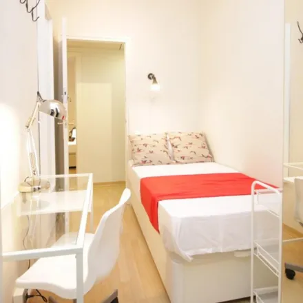 Rent this 5 bed room on Carrer de Caballero in 10, 08001 Barcelona