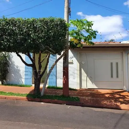 Buy this 3 bed house on Rua Manuel Sicchieri in Jardim Sumaré, Sertãozinho - SP
