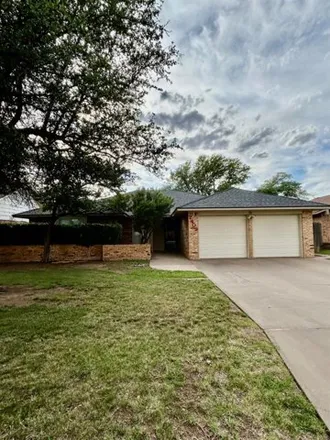 Buy this 3 bed house on 2409 Jefferson St in Plainview, Texas