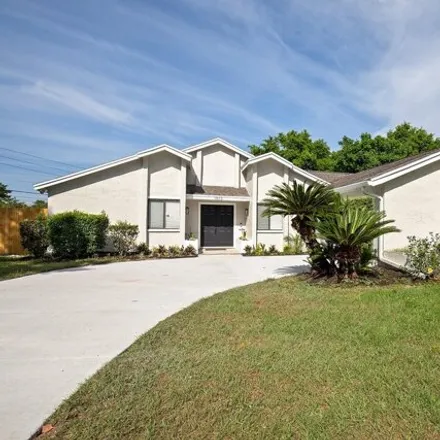 Buy this 3 bed house on 1500 Westdale Avenue in Goldenrod, Seminole County