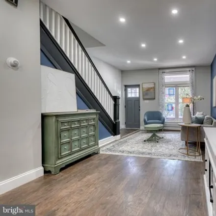 Image 3 - 2620 East Biddle Street, Baltimore, MD 21213, USA - House for sale