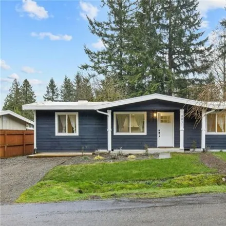 Buy this 3 bed house on 18831 Southeast 213th Street in Renton, WA 98058