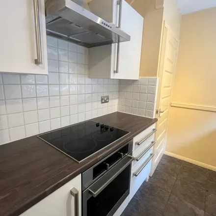 Rent this 1 bed townhouse on Slimbridge Close in Redditch, B97 5XL