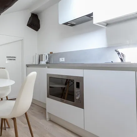 Image 6 - Attractive 1-bedroom apartment close to Milano Porta Garibaldi train station  Milan 20121 - Apartment for rent