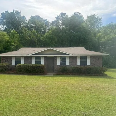 Buy this 2 bed house on 2280 Shannondoah Drive in Southside Acres, Dothan