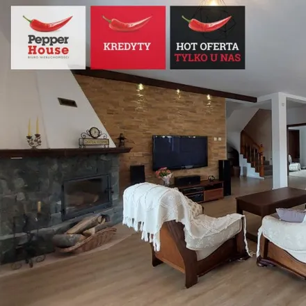 Buy this 6 bed house on Kasztanowa 45 in 84-208 Warzenko, Poland